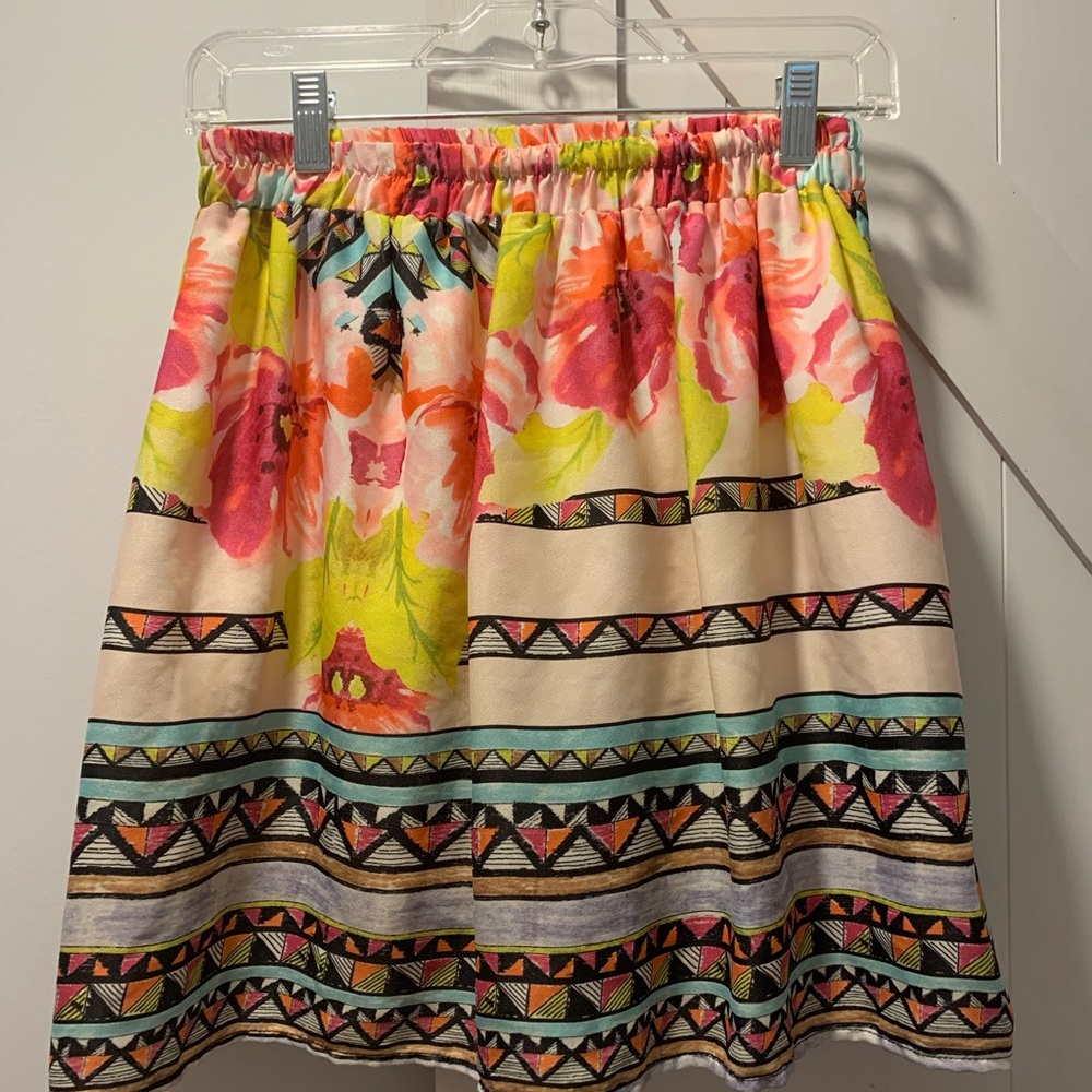 Everly Floral Skirt in Size Small